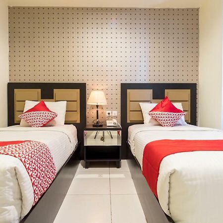 Oyo Flagship 1348 Hotel Home Anaya Medan Esterno foto