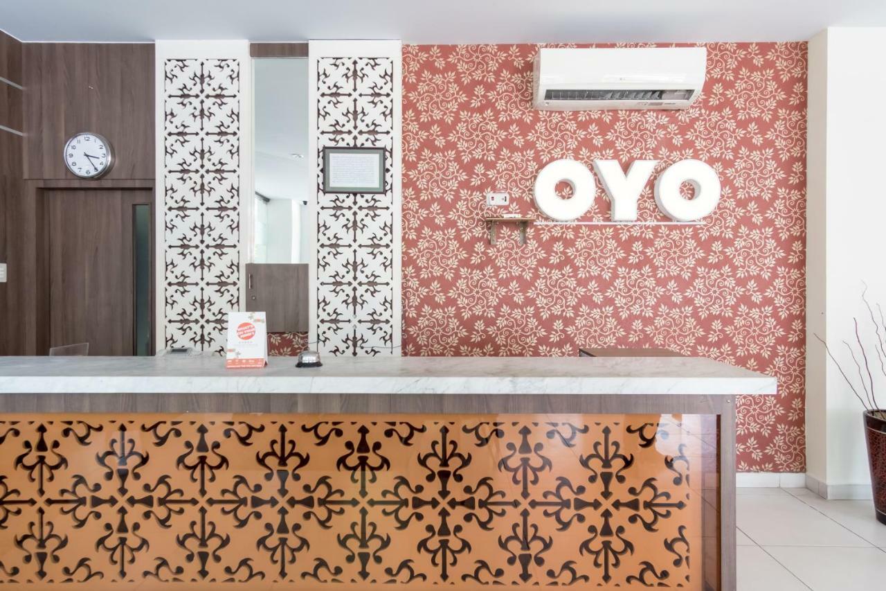 Oyo Flagship 1348 Hotel Home Anaya Medan Esterno foto