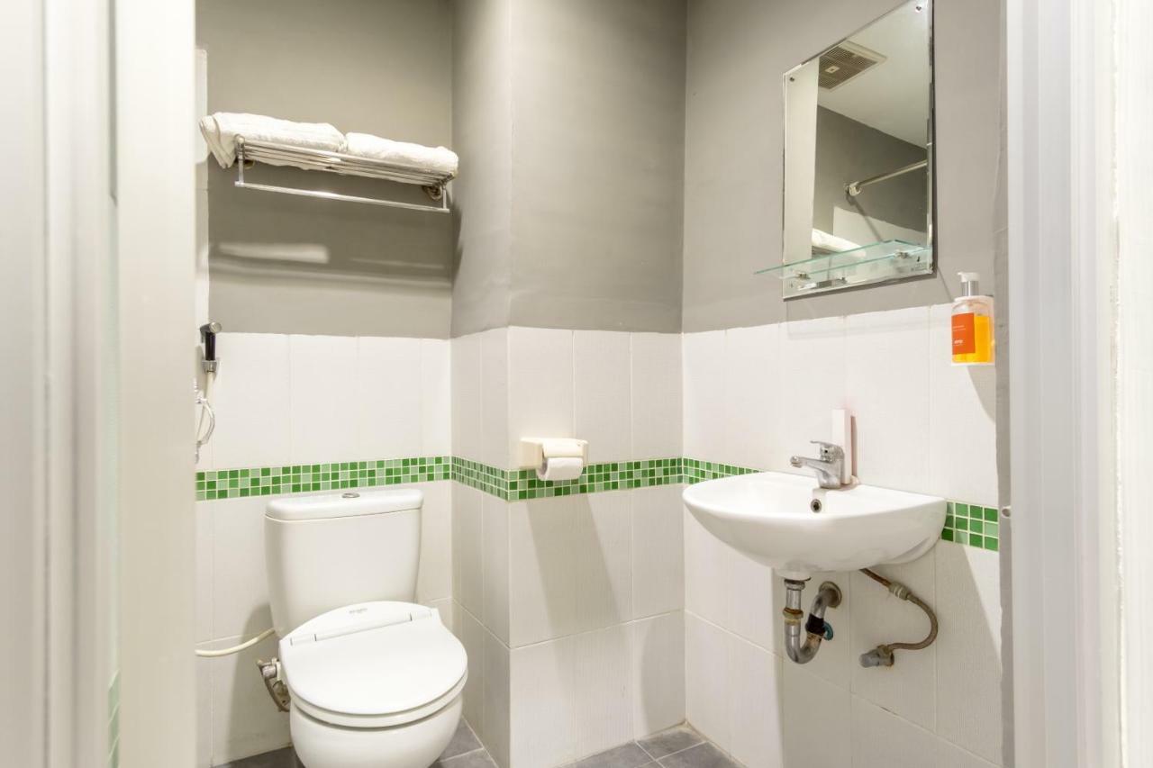 Oyo Flagship 1348 Hotel Home Anaya Medan Esterno foto