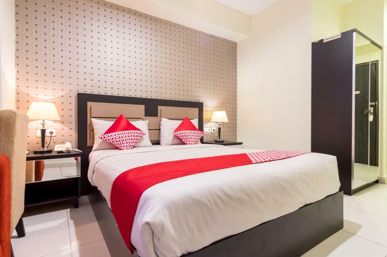 Oyo Flagship 1348 Hotel Home Anaya Medan Esterno foto